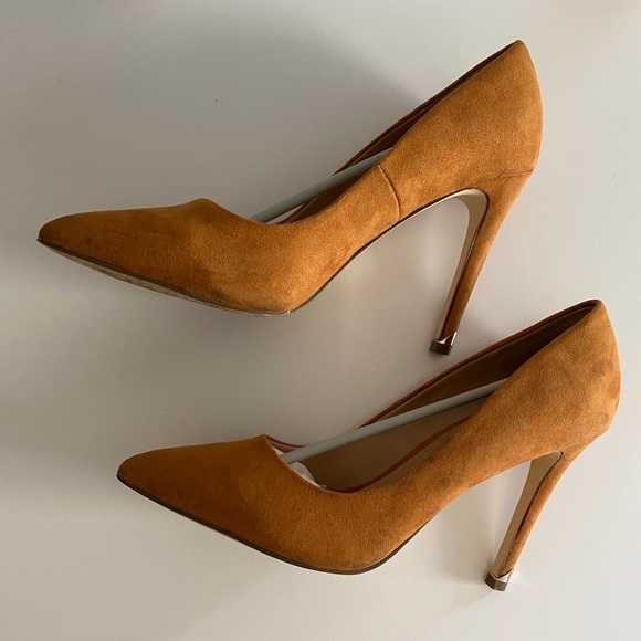 Call it Spring stilettos - Picture 8 of 9